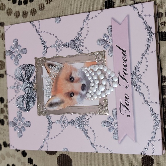 Too Faced Eyeshadow Palette - Picture 1 of 3